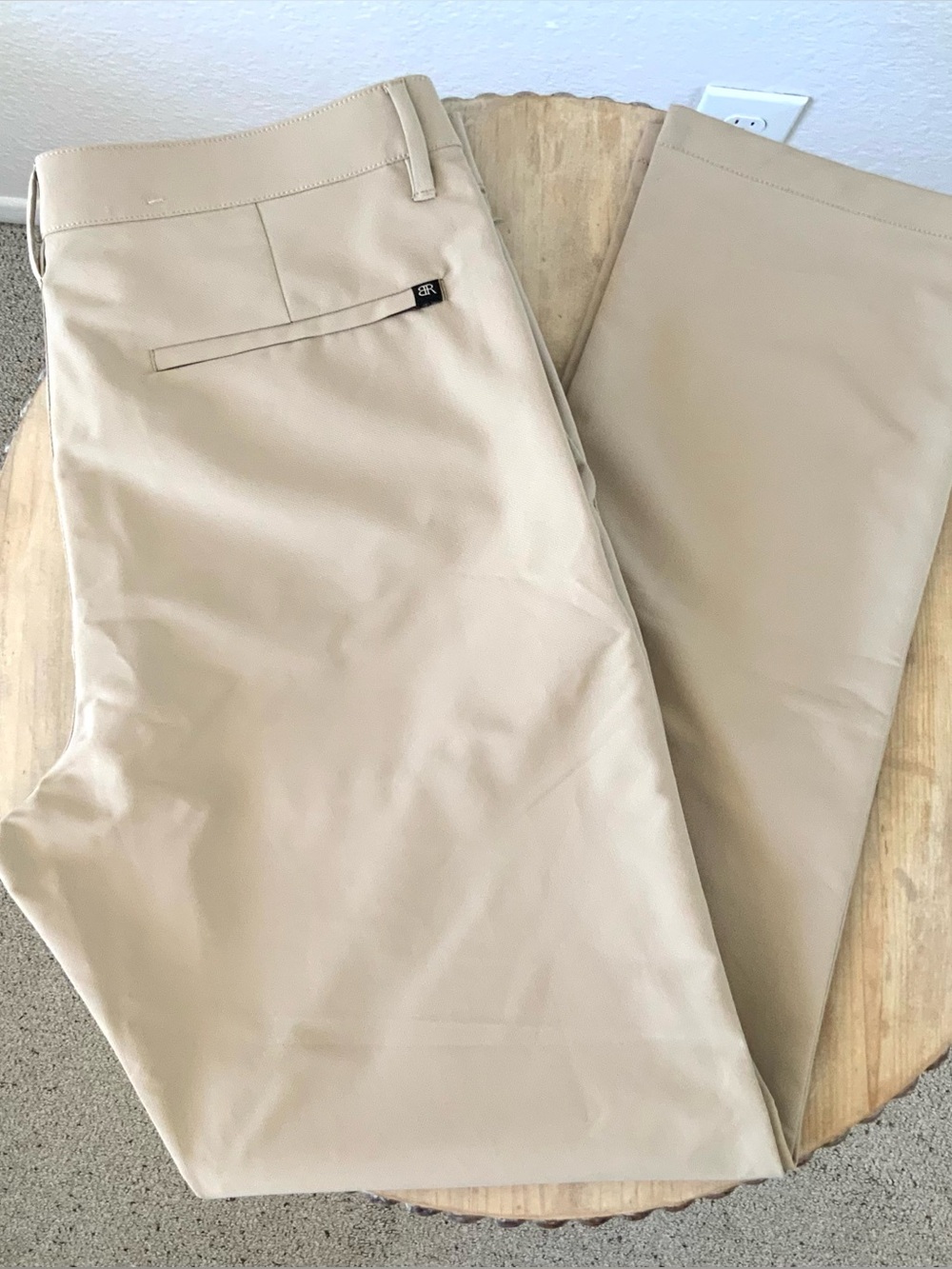 Banana Republic Light Tan Men's Golf, Travel Pants 34/32